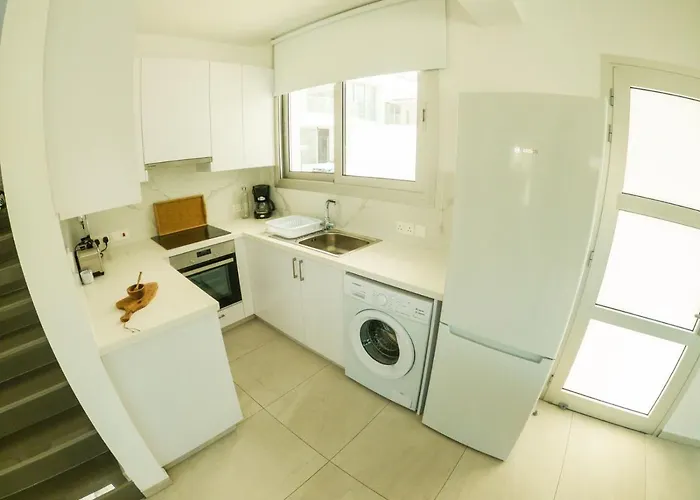 Imperial Jade Gold Emerging 3